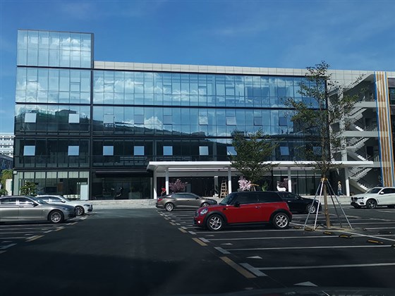 幕墻裝飾公司選哪家