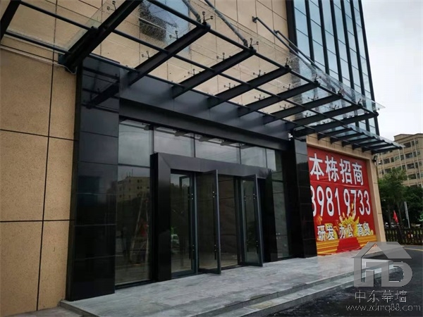 弧形玻璃幕墻施工工法，中東幕墻誠心分享！