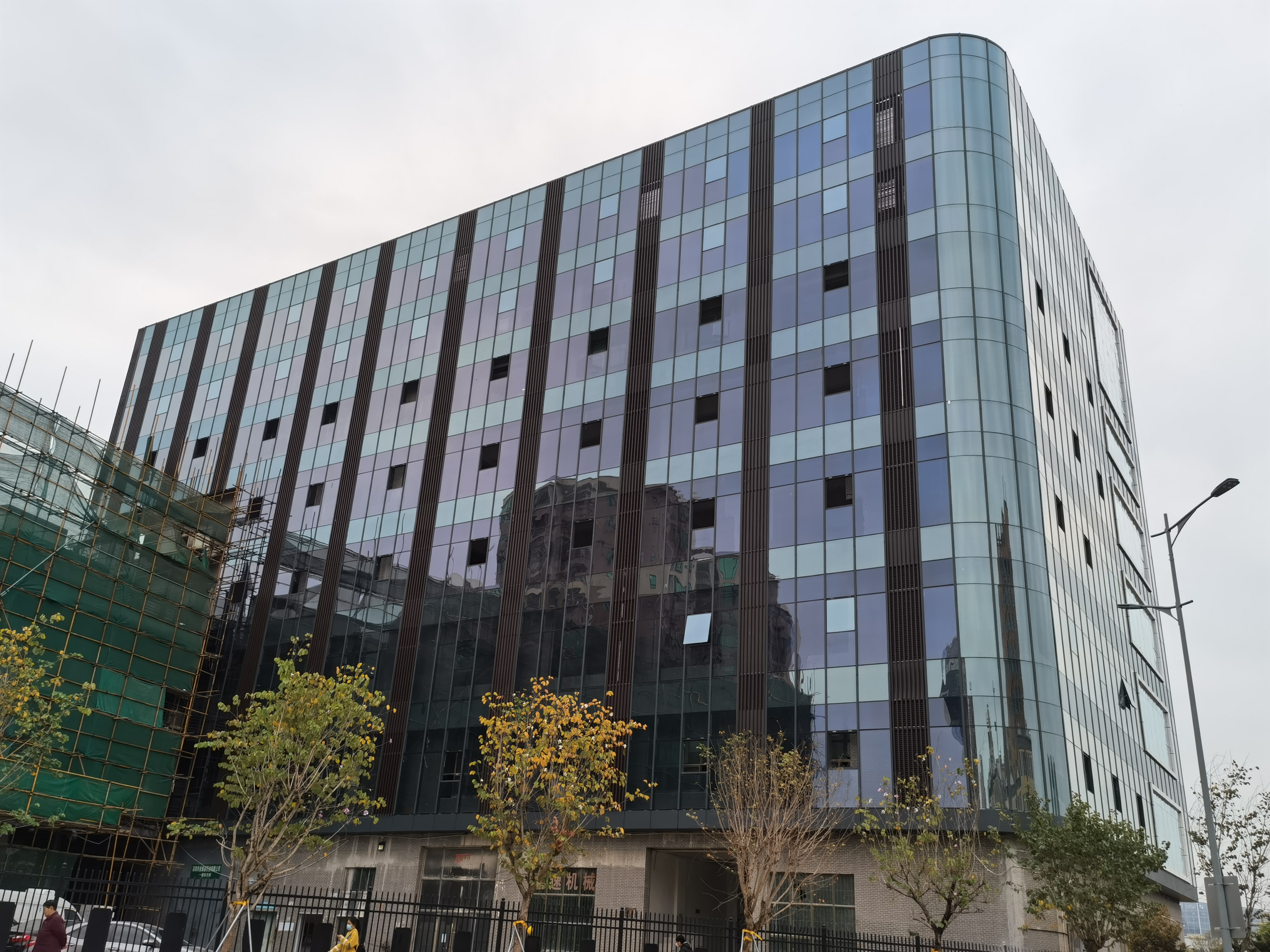 玻璃幕墻價格-專業幕墻報價|資深幕墻報價團隊