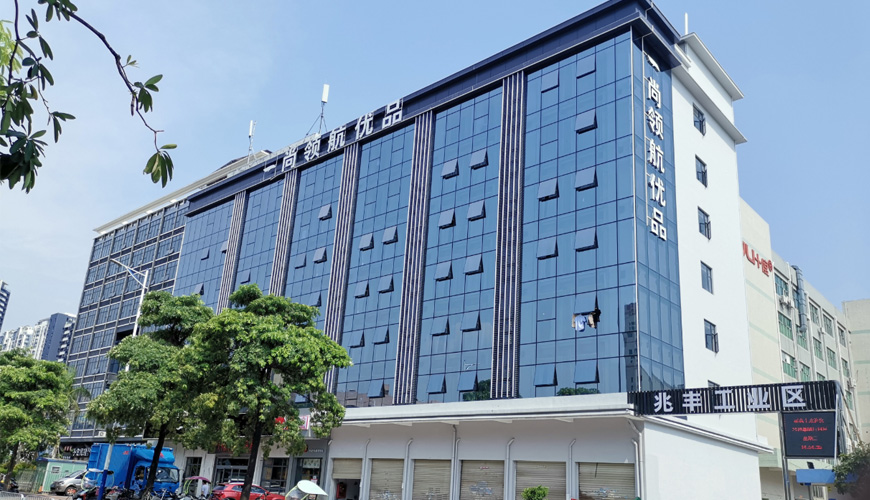 深圳西鄉尚客優酒店隱框玻璃幕墻工程