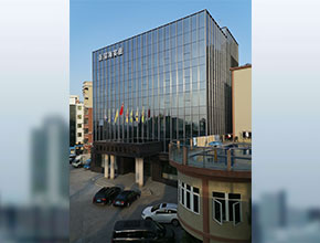 深圳市澤深海實業公司豎明橫隱玻璃幕墻